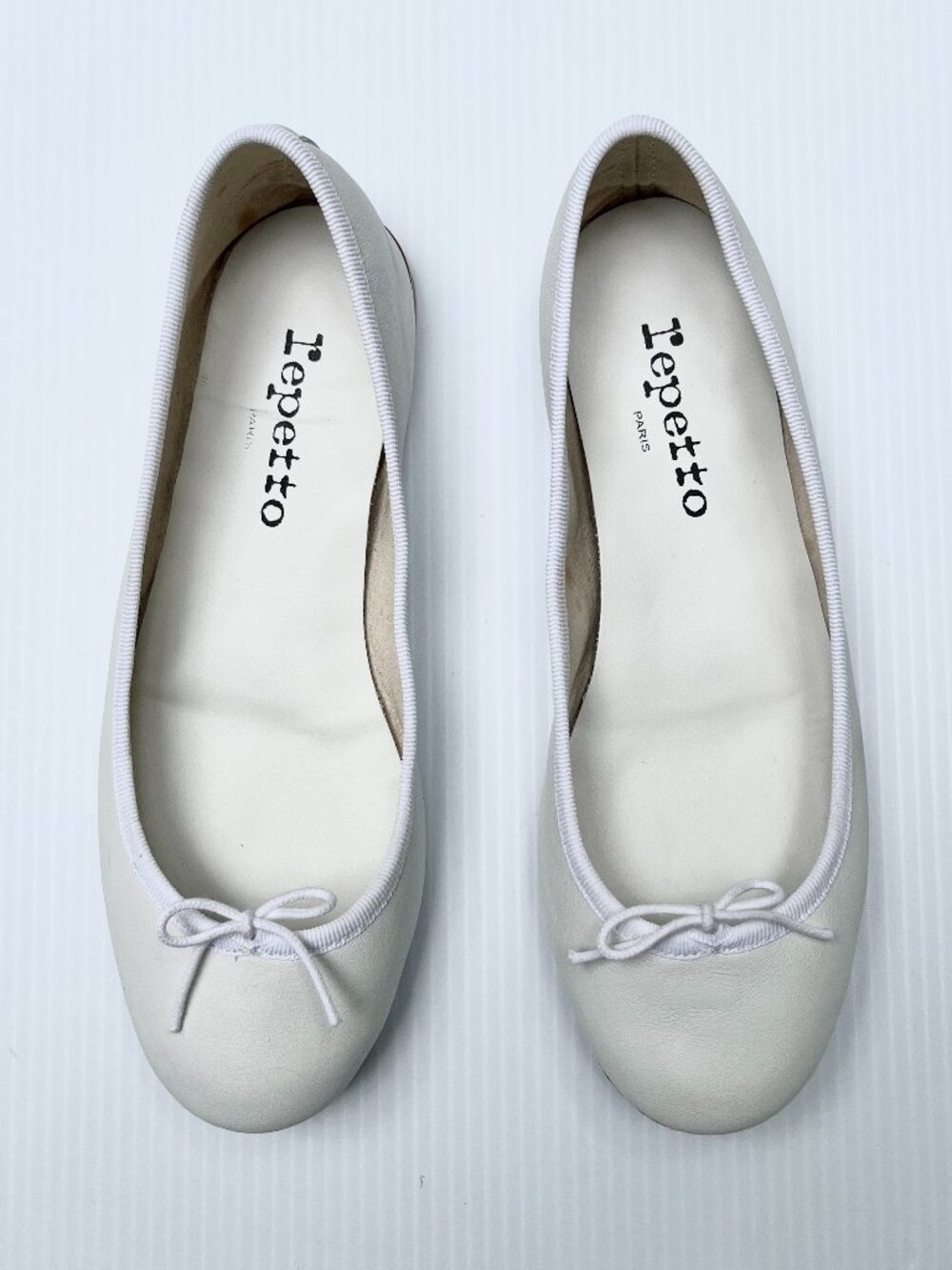 Repetto Cendrillon Leather Ballet Flats in "Blanc" White - Size 37 EU/6 US